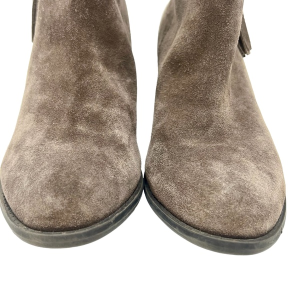 Vionic women's Madeline Greige Weatherproof Suede Ankle Boot size 9 - Picture 3 of 13